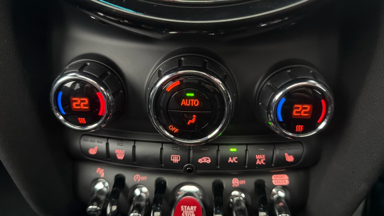 MINI Hatchback 1.5 Cooper Exclusive Premium 3dr Auto Petrol Hatchback